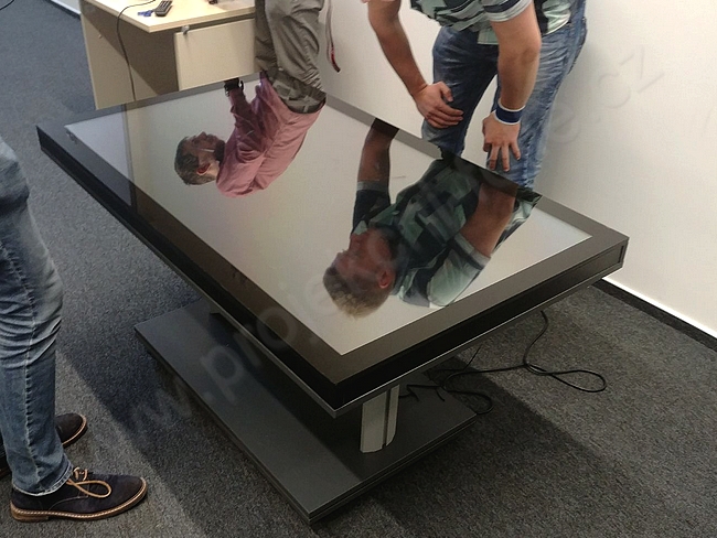 MultiTouch table